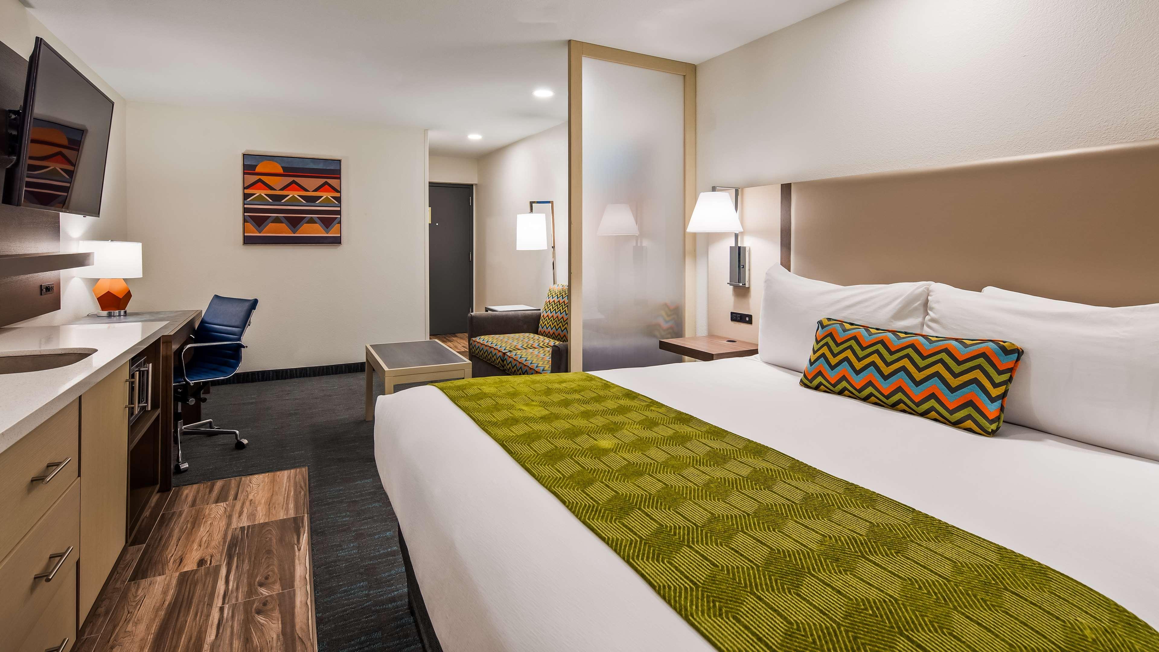 La Quinta Inn & Suites By Wyndham Tulsa Downtown - Route 66 Екстер'єр фото
