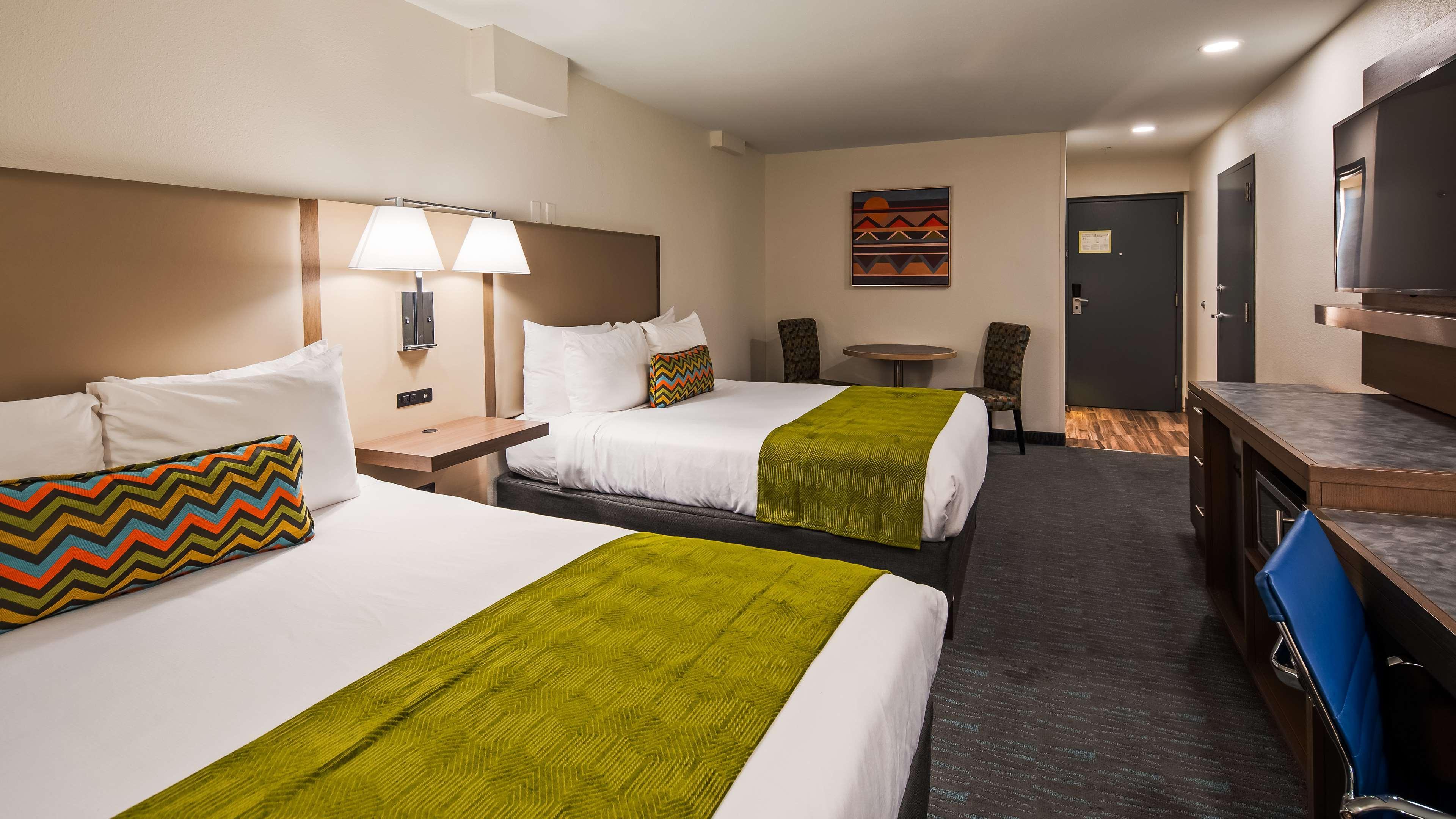 La Quinta Inn & Suites By Wyndham Tulsa Downtown - Route 66 Екстер'єр фото